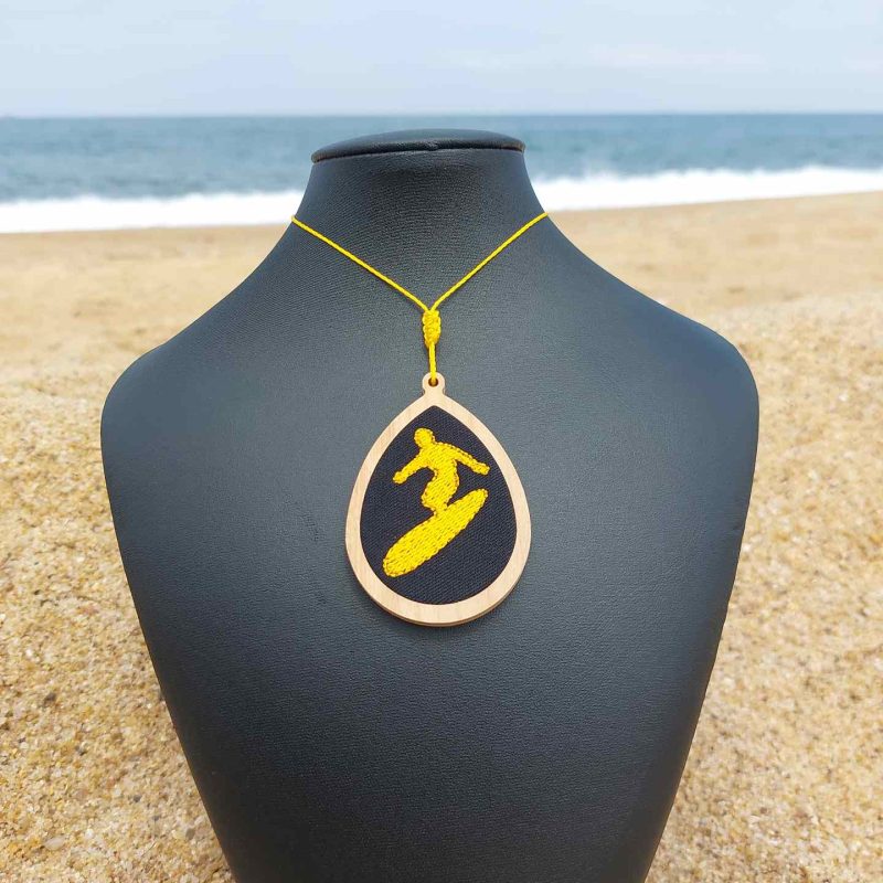 Le surfeur (collier)
